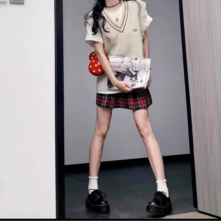 Loafers Thick Soled Retro Black Leather Shoes Women's 2025 Autumn Winter New Item Japanese Style College Style Lace Up Loafers