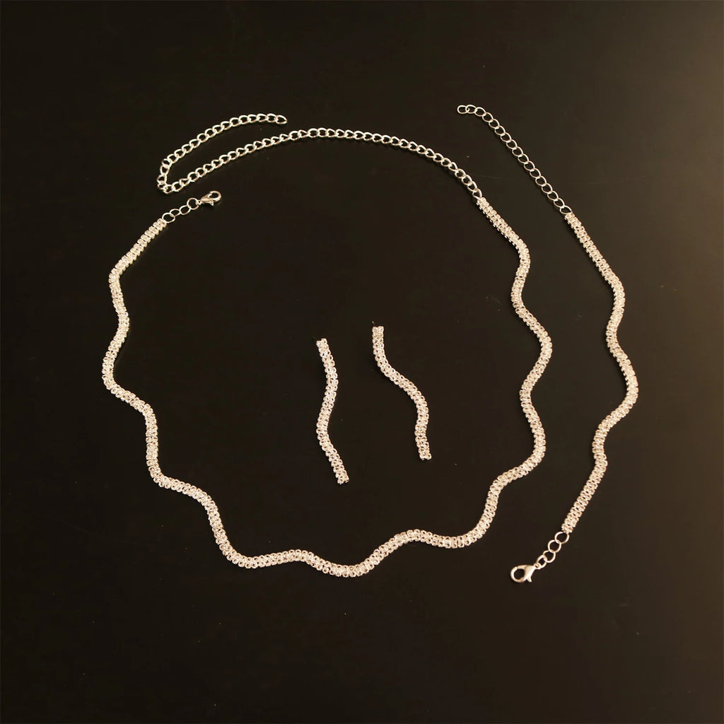 Luxury Wedding Jewelry Set: Necklace, Bracelet and Earring Set, Exquisite Crystal Jewelry, Women's Wedding Party Costumes